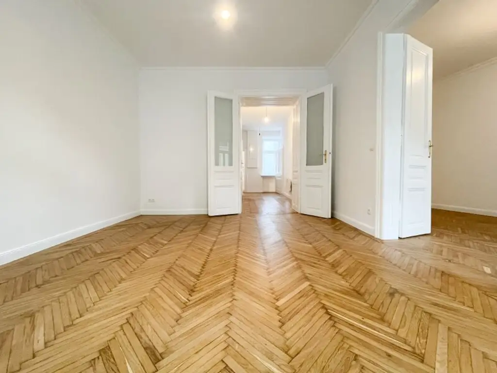 ALTBAU-TRAUM IN WÄHRING – 2,5 ZIMMER • LIFT KOMMT! • TOP LAGE HOFSTATTGASSE