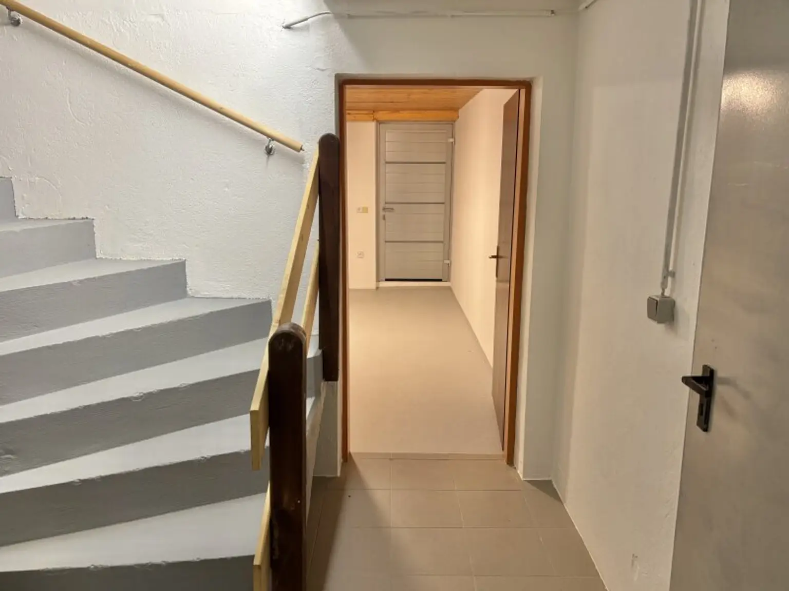 ** FAMILYS BEST **   Reinersdorf !! Bungalow mit ca. 122 m2 Wfl. in ruhiger, idyllischer Ortsrandlage mit ca. 1.200 m2 Eigengrund !!