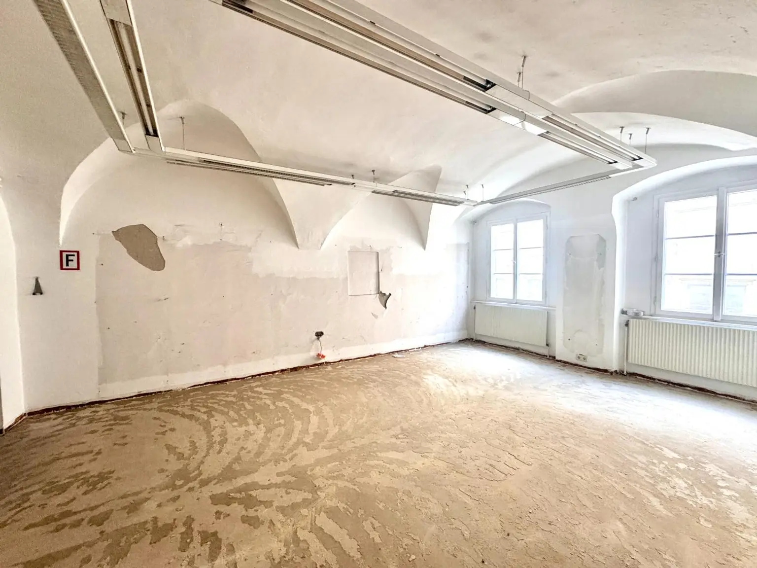 FLAIR *43 m² WORKSPACE + BENEFITFLÄCHEN *ENGE GASSE