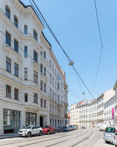 3-Zimmer-Maisonette mit Dachterrasse nahe Rochusmarkt zu vermieten!