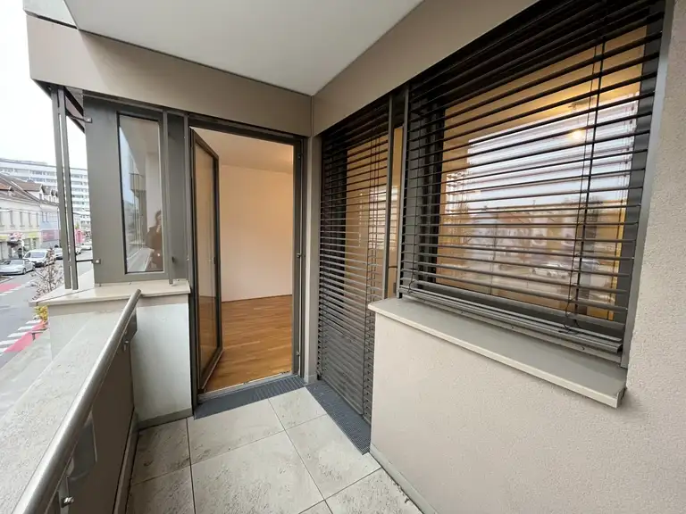 Loggia I