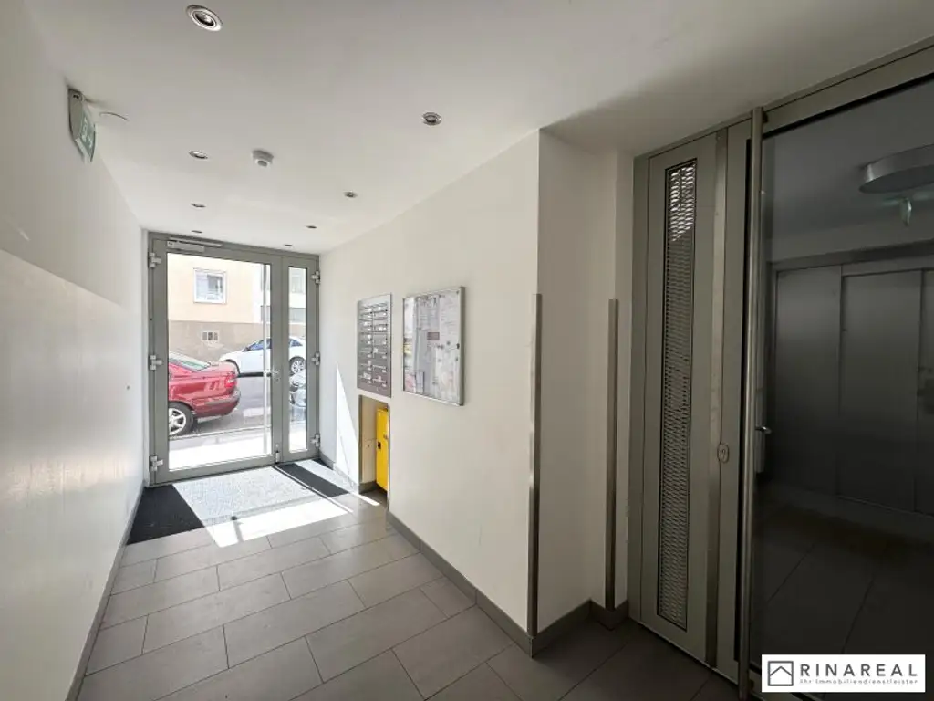 HUTWEIDENGASSE | Exklusives Penthouse mit traumhafter Dachterrasse | 3 Zimmer | ca. 99 m² Wohnfläche | teilmöbliert | zzgl. Duplex-Stellplatz