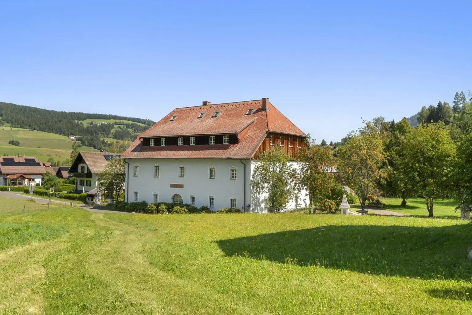 Gutshof im Grünen