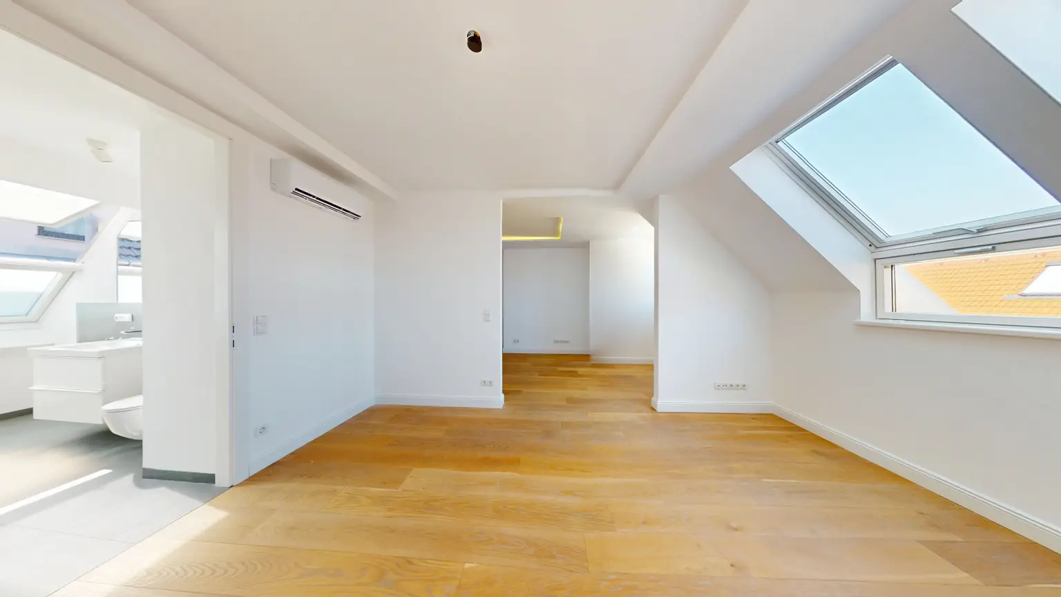 Lichtdurchflutete Dachgeschoßwohnung mit atemberaubenden Ausblick
