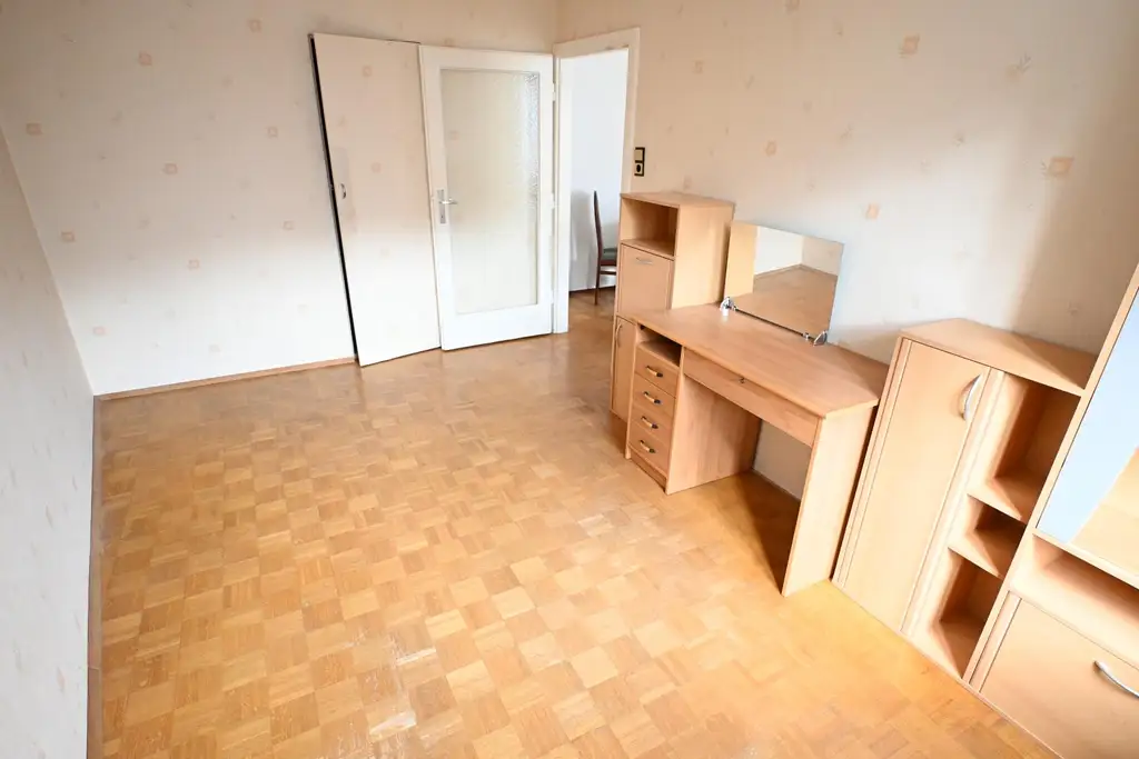 " ++ FastImVierten ++ ruhige Lage ++"