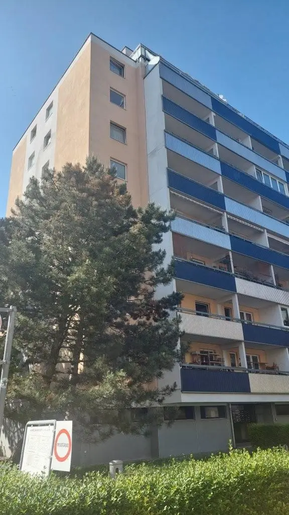 24 Wohnhaus