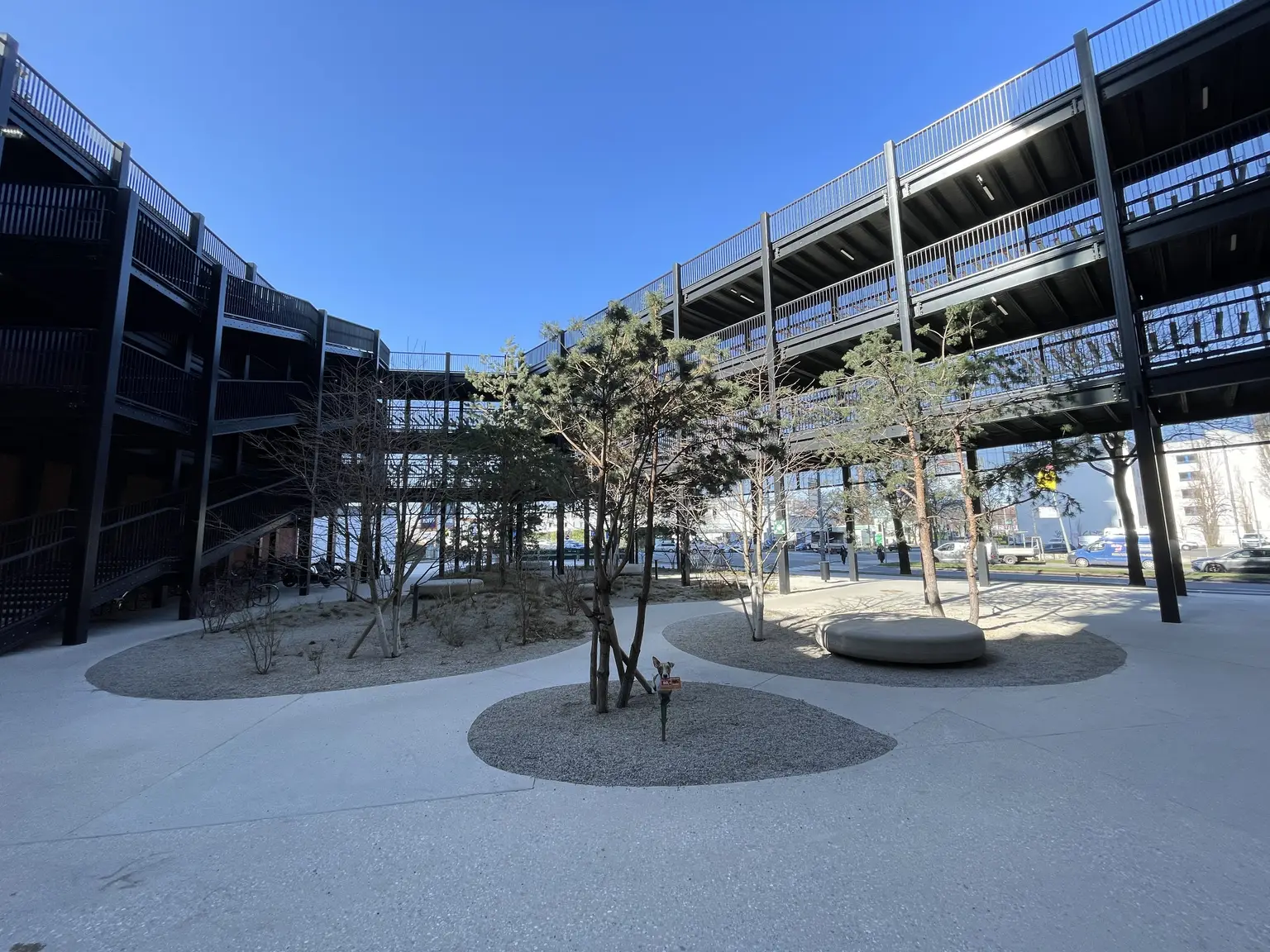 Helio Tower - 3 Zimmer - 31.Etage - Balkon mit sensationellem Blick über Wien!