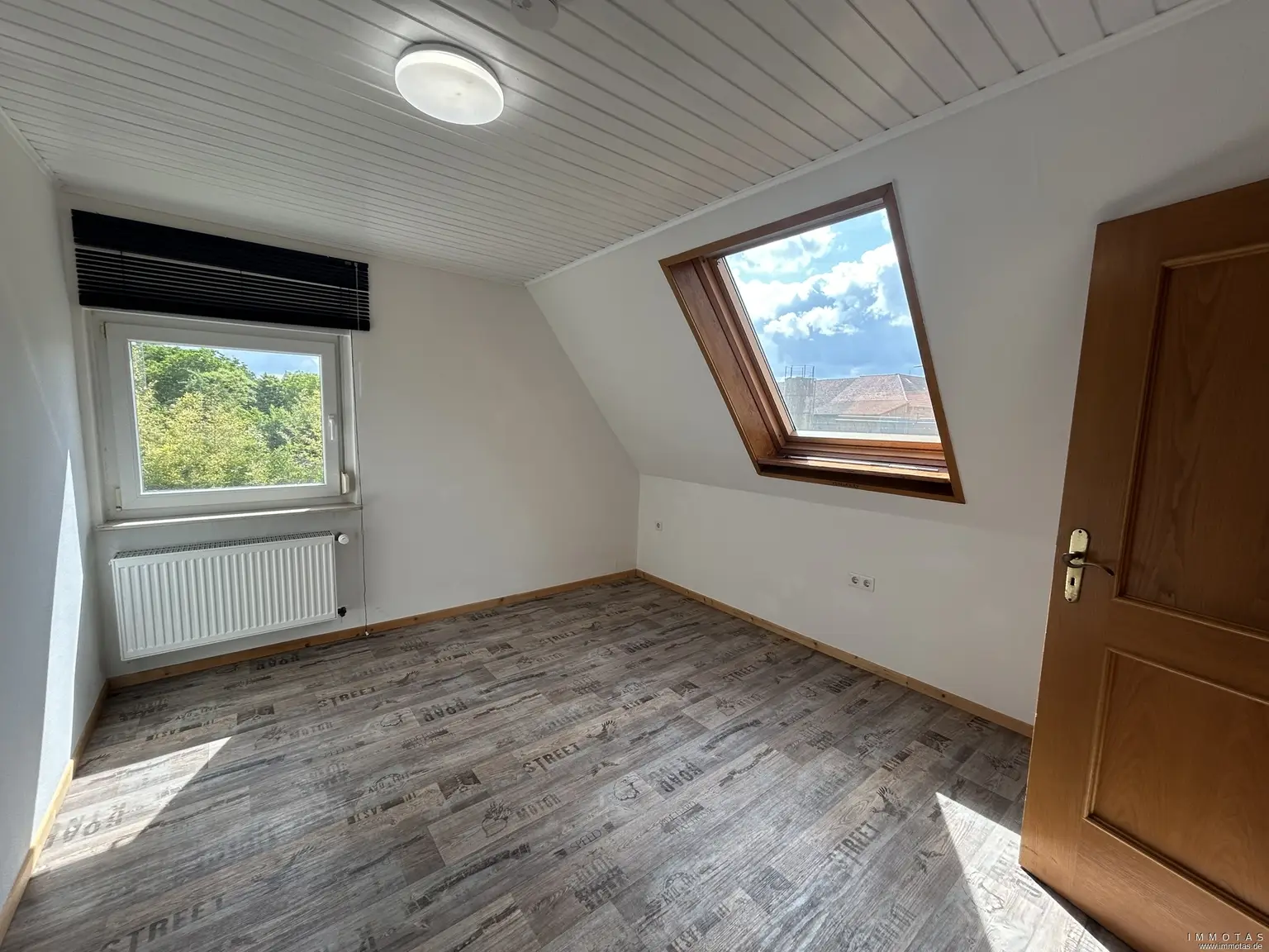 Zimmer 1 DG