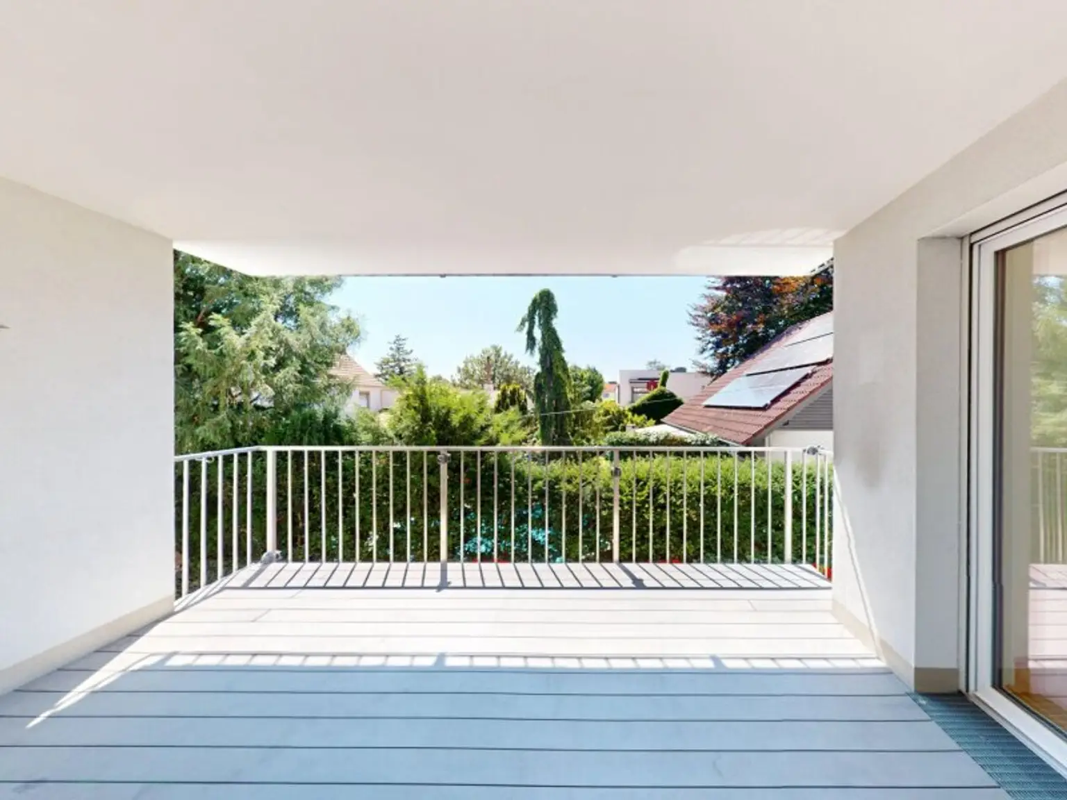 Schöner Wohnen: Terrasse, Grünblick und himmlische Ruhe!