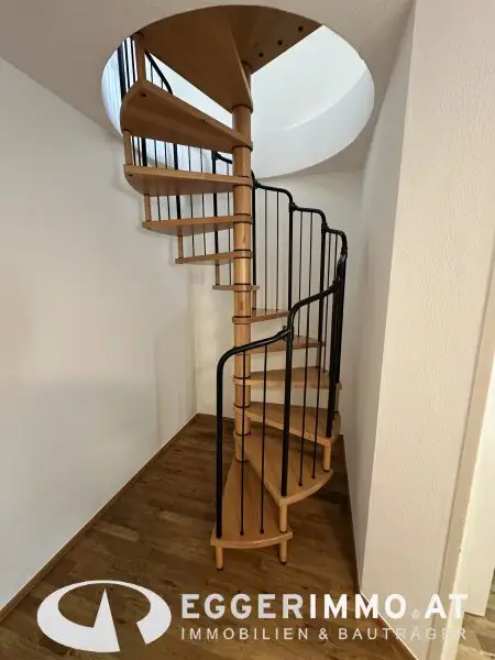 5710 Kaprun: Rent: Garden Apartment; Falkenbachwandgasse, 3-room apartment on 2 floors, partially furnished! Fireplace! Parkingplace