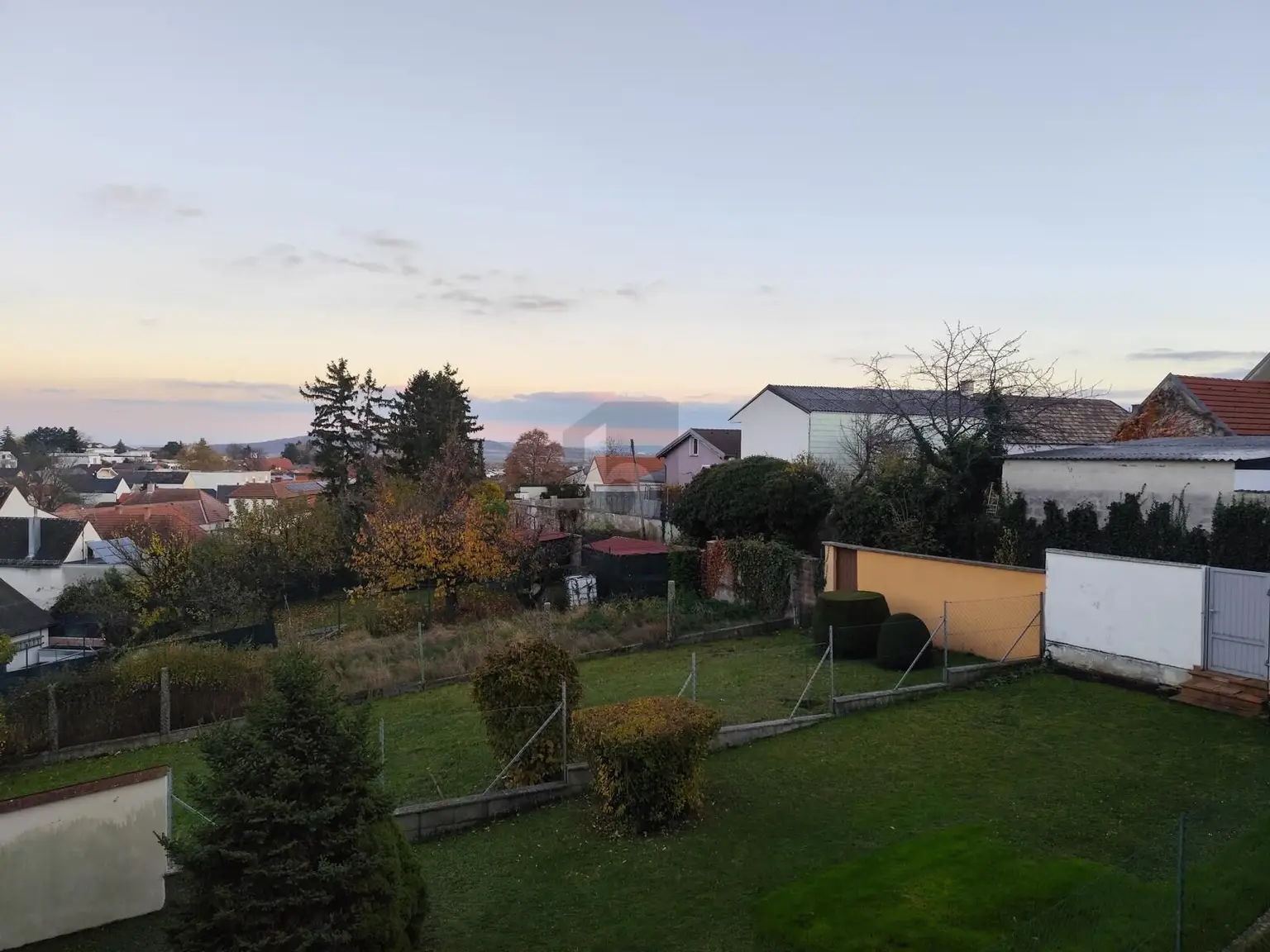 DOPPELTE LEBENSQUALITÄT IN RUHIGER PANORAMALAGE