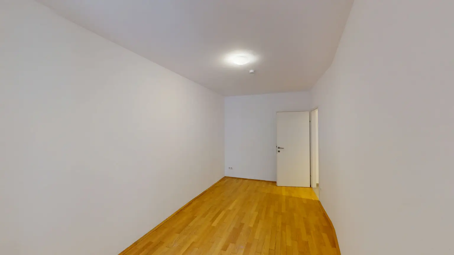 Helle 2,5-Zimmer-Wohnung im 2. Liftstock – ruhige Lage mit Grünblick & optionalem Garagenplatz