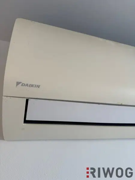 Moderne 3-Zimmer DG-Wohnung zwei Außenflächen und Traumausblick