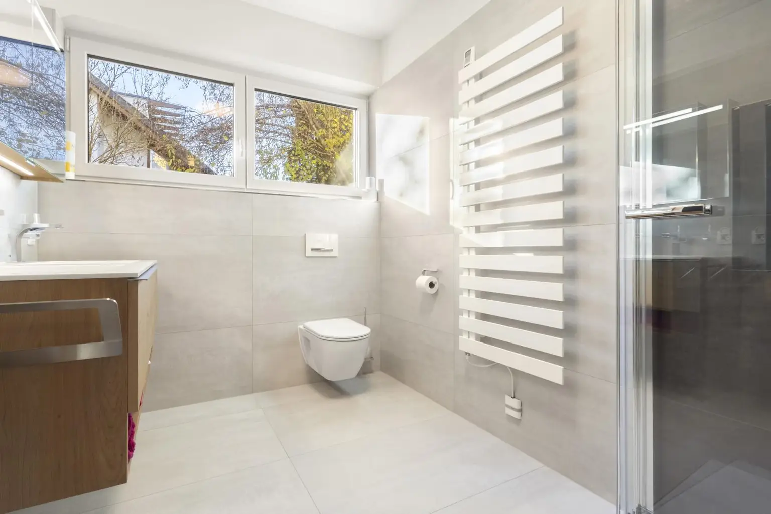 Exklusive Gartenwohnung mit Seeblick in Auen am Wörthersee