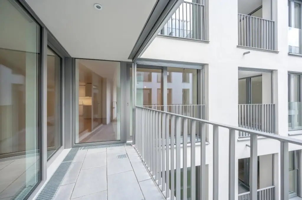 ++MOLLARD 50++  perfect 2-room-apartment in the Heart of the City (1/3)