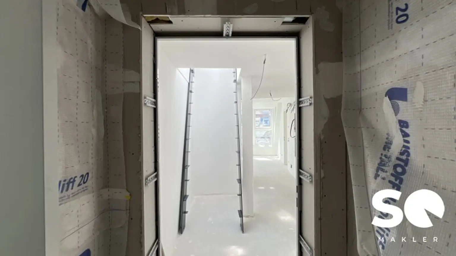 # SQ - EXKLUSIVE DACHGESCHOSSWOHNUNG IN 1030 WIEN - SEIDLGASSE - 2 ZIMMER und TERRASSE - TOP 15