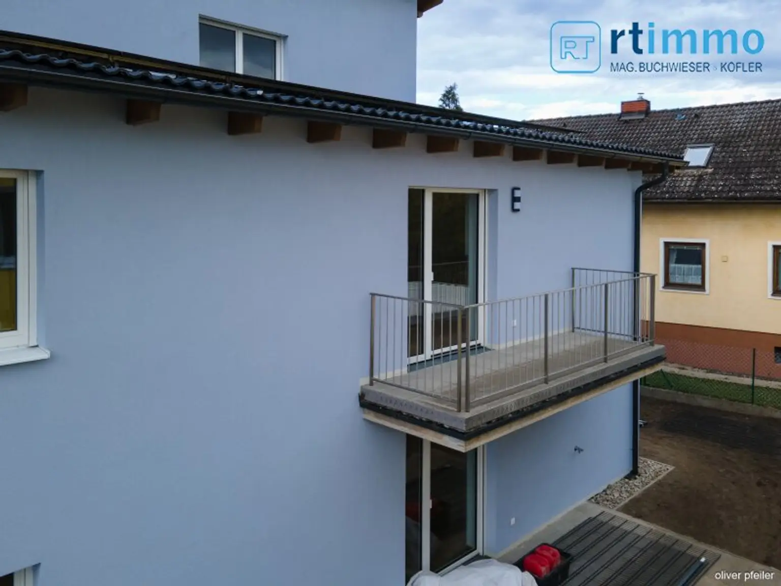 GEMÜTLICH, MODERN, ENERGIEEFFIZIENT:  Fünf 2 Zimmer- Mietwohnungen mit Außenflächen warten auf Sie!