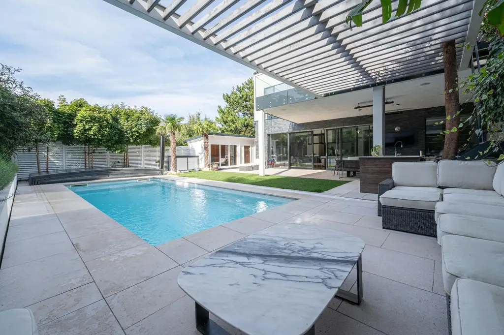 Abgebergestützt PROVISIONSFREI für den KÄUFER! - "Neubauvilla an der Weinstraße!"