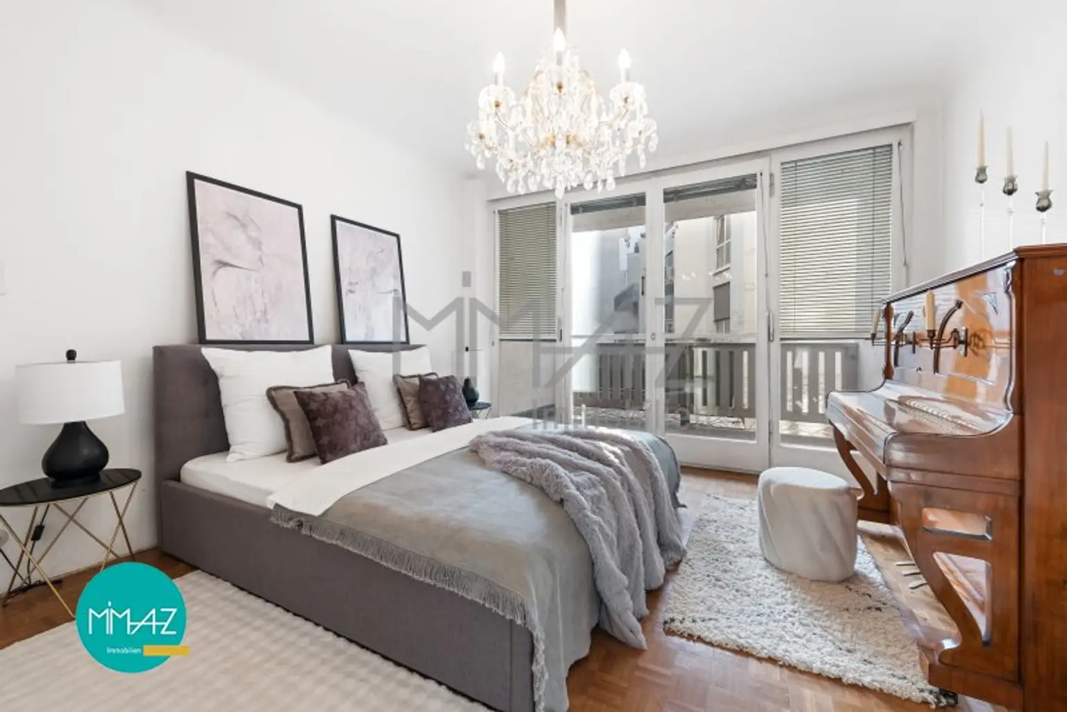 Schlafzimmer mit Loggia