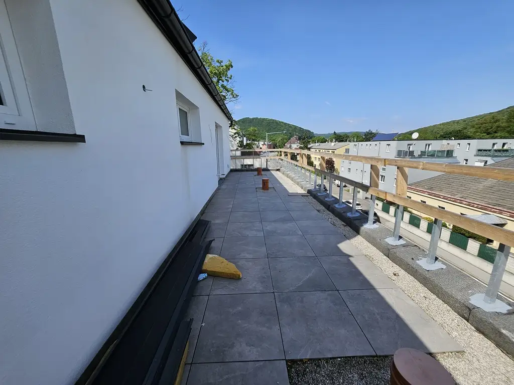 3-Zimmer-Neubau mit zwei Terrassen an der Grenze zu Purkersdorf