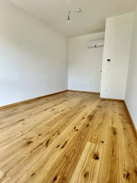 5 Zimmer auf 3 Ebenen! 2 Badezimmer! U1 und U2 gut erreichbar! Alte Donau! Provisionsfrei für den Käufer!