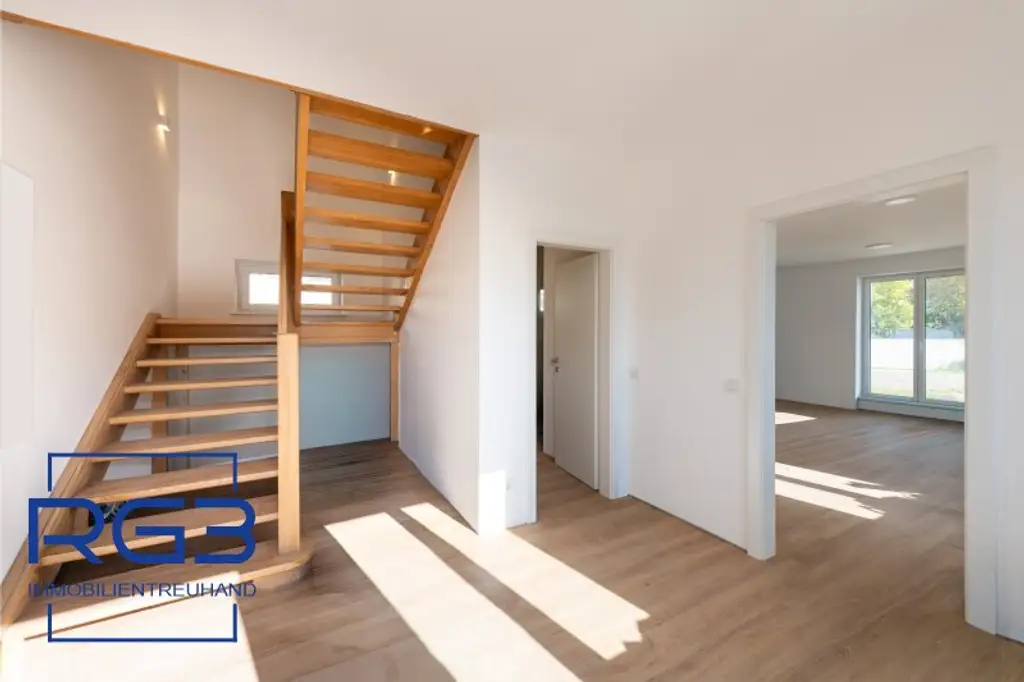 Großes Einfamilienhaus mit großem Garten # Provisionsfrei