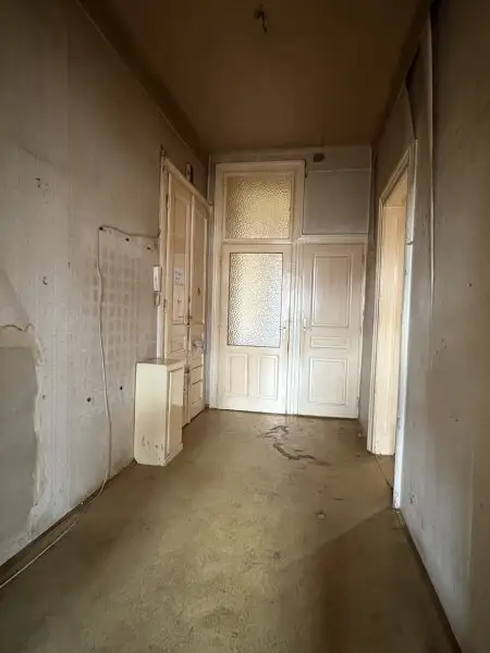Schöne Altbauwohnung mit Potenzial