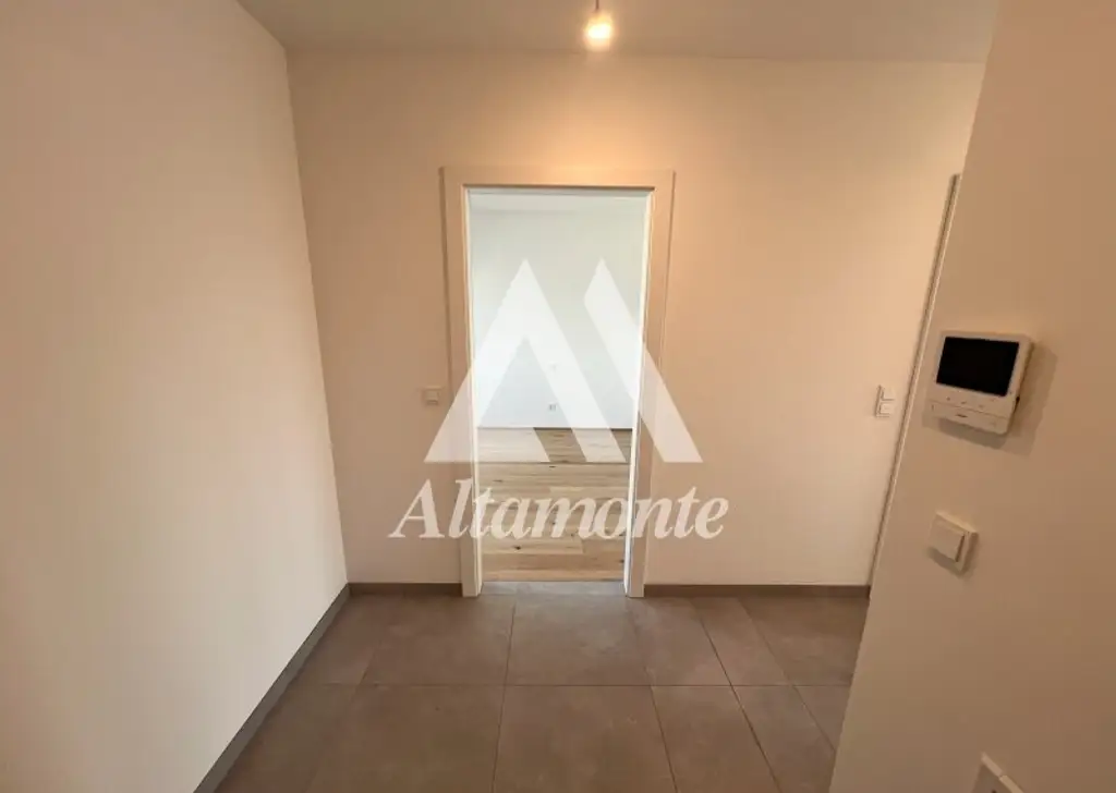 Erstbezug! Lichtdurchflutete 2-Zimmer-Wohnung nahe Donauzentrum