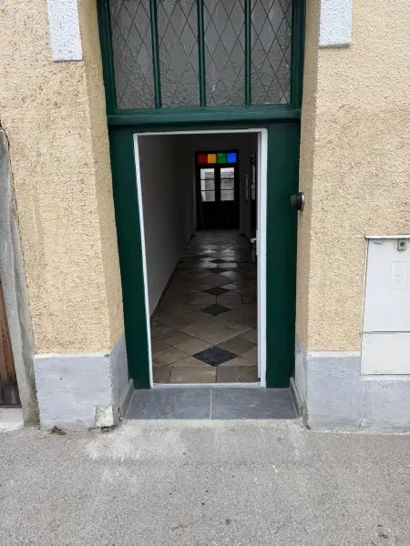 Haus im 23. Bezirk nahe U-Bahn