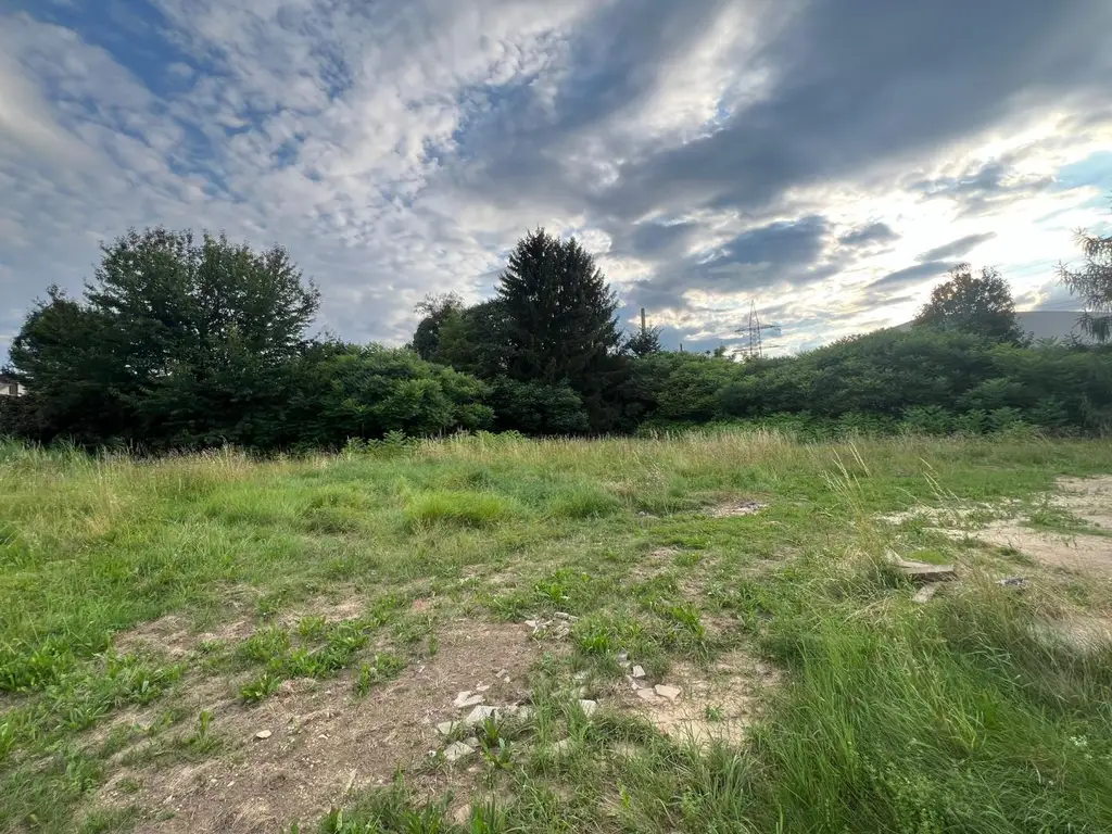 Ebenes Baugrundstück -Baubewilligung für 5 Wohneinheiten in Gratwein-Straßengel