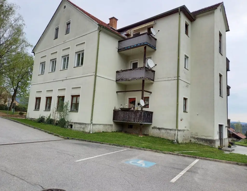 Stallhofen bei Voitsberg! Tolles Renditeobjekt mit 9 Wohnungen und ca. 3,5 % Ertrag!