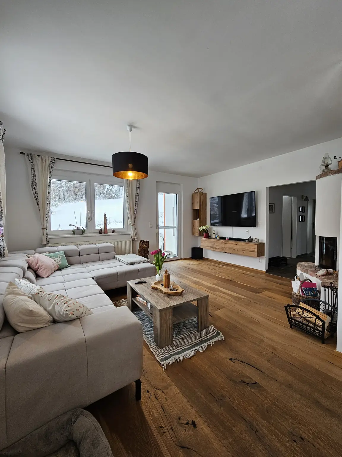 Modernisiertes Einfamilienhaus mit 1.057m² Grundstück, Luftwärmepumpe & PV-Anlage in ruhiger Ortsrandlage von Wopfing