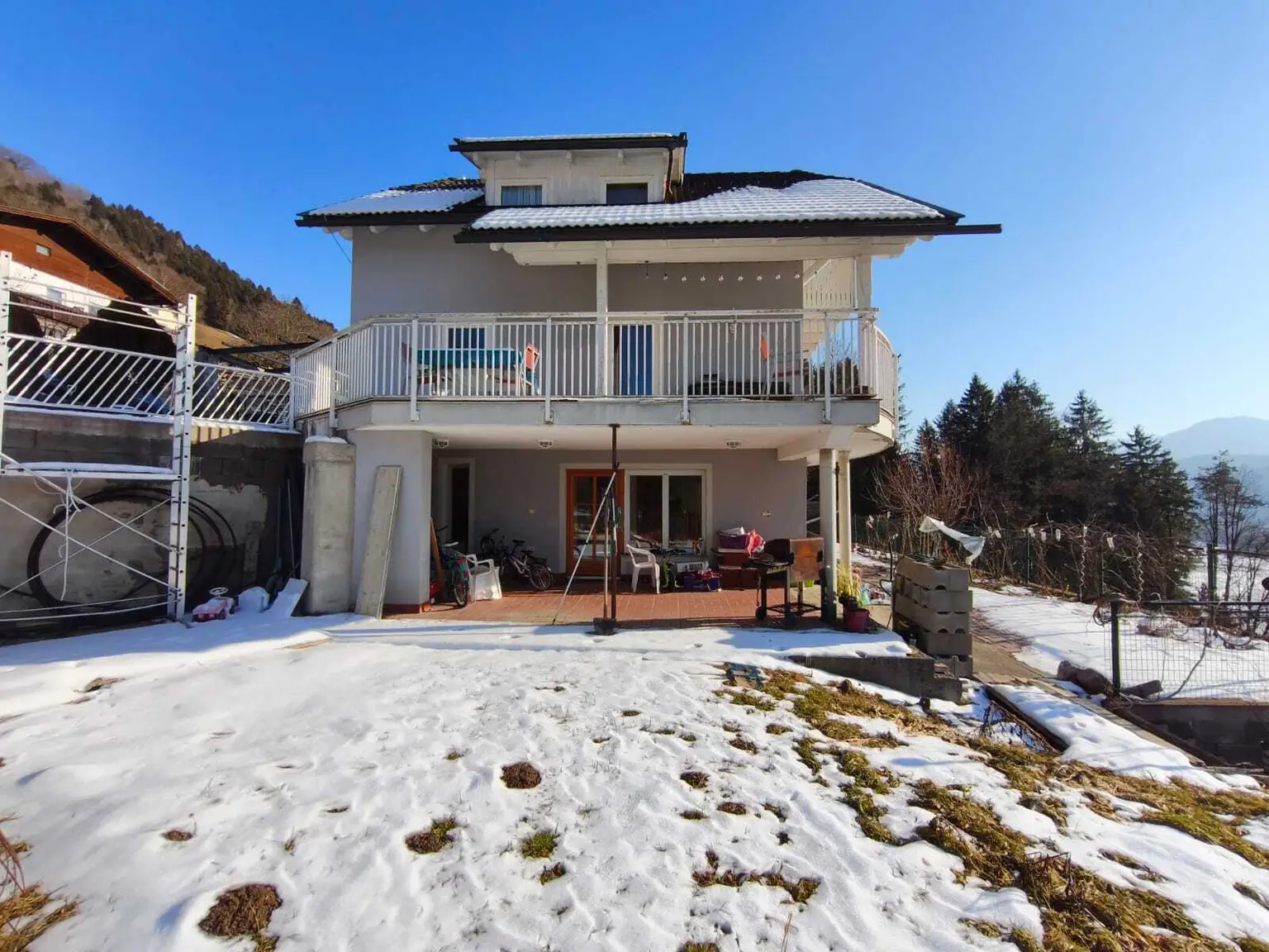 Wohnhaus mit Panoramablick & Entwicklungspotenzial nahe Spittal an der Drau – sonnige Ruhelage