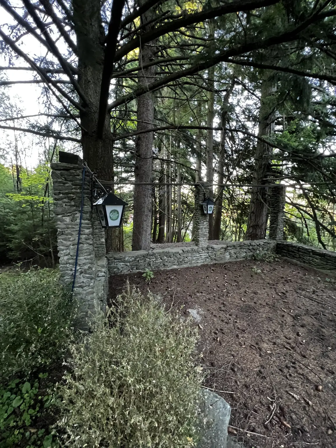 Feuerstelle-Grillplatz