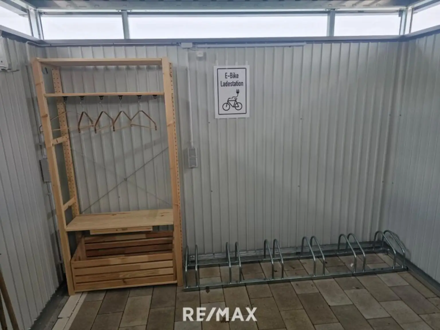 Gartenhütte mit E-Bike Ladestation