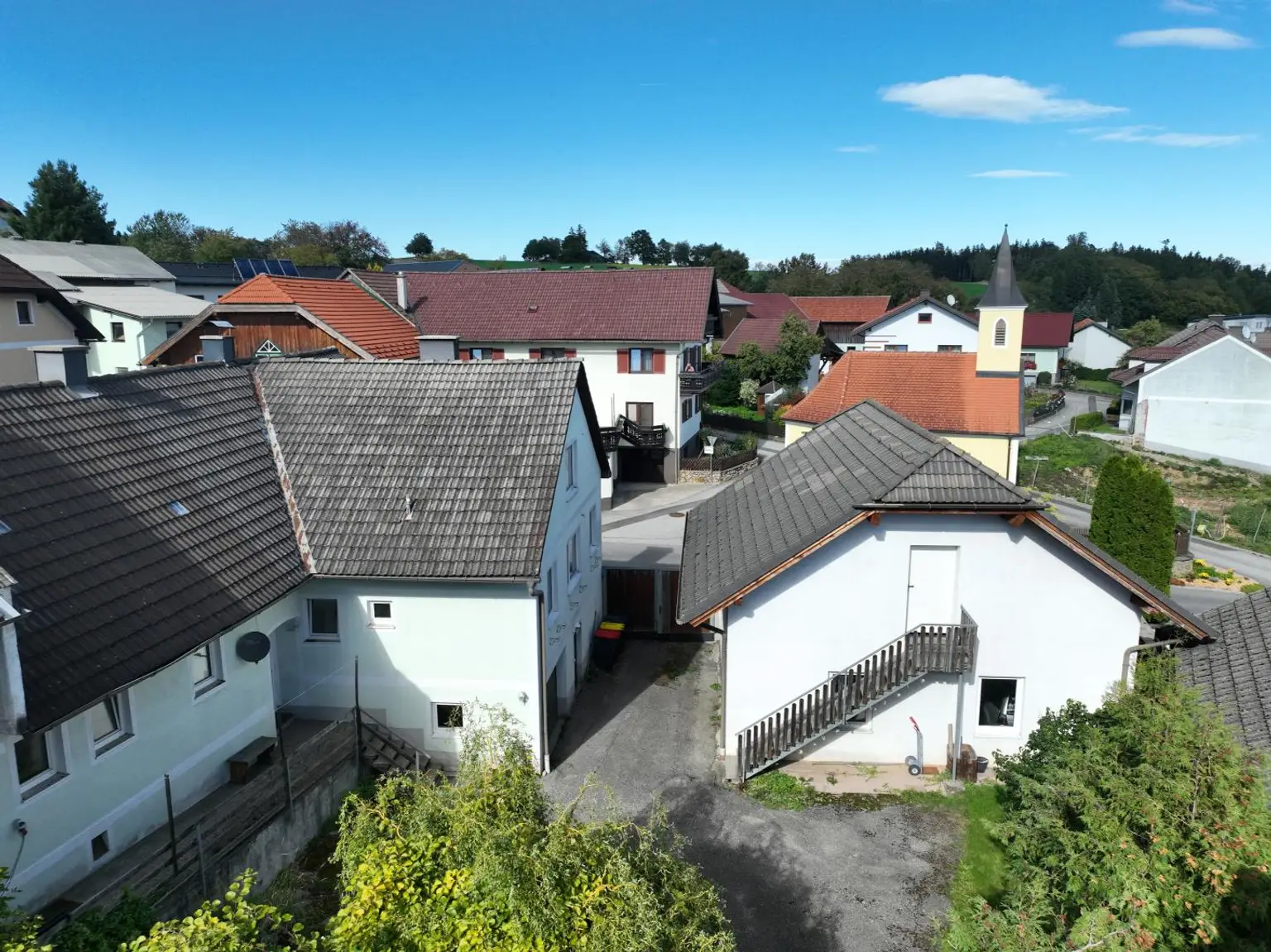 Bauernsacherl mit Nebengebäude