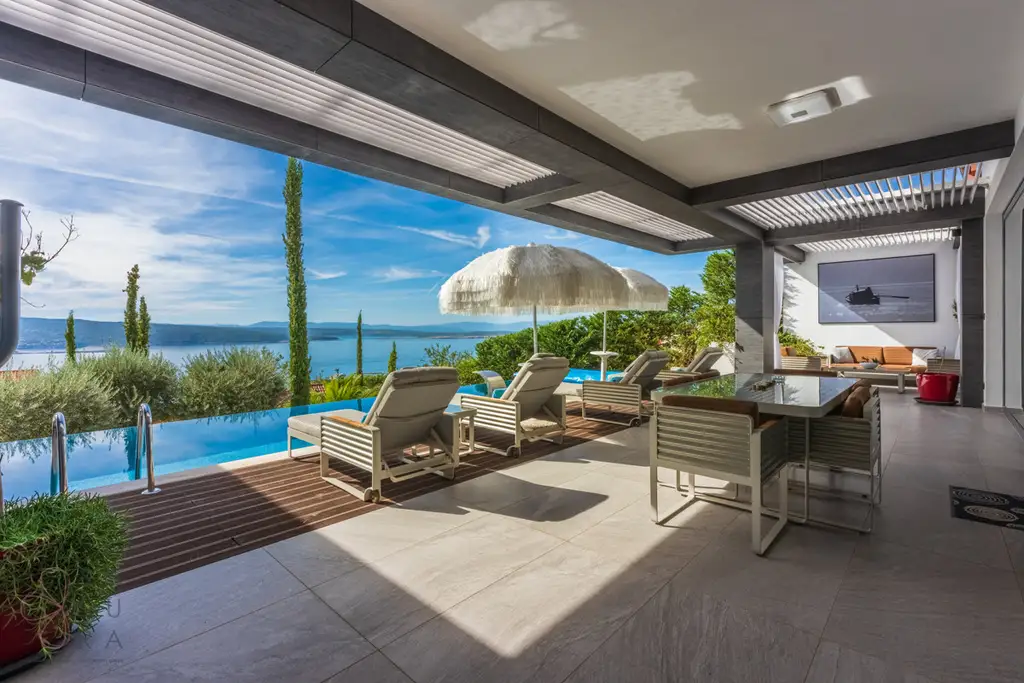 Eleganz mit Meerblick – Ihre Traumvilla in Crikvenica