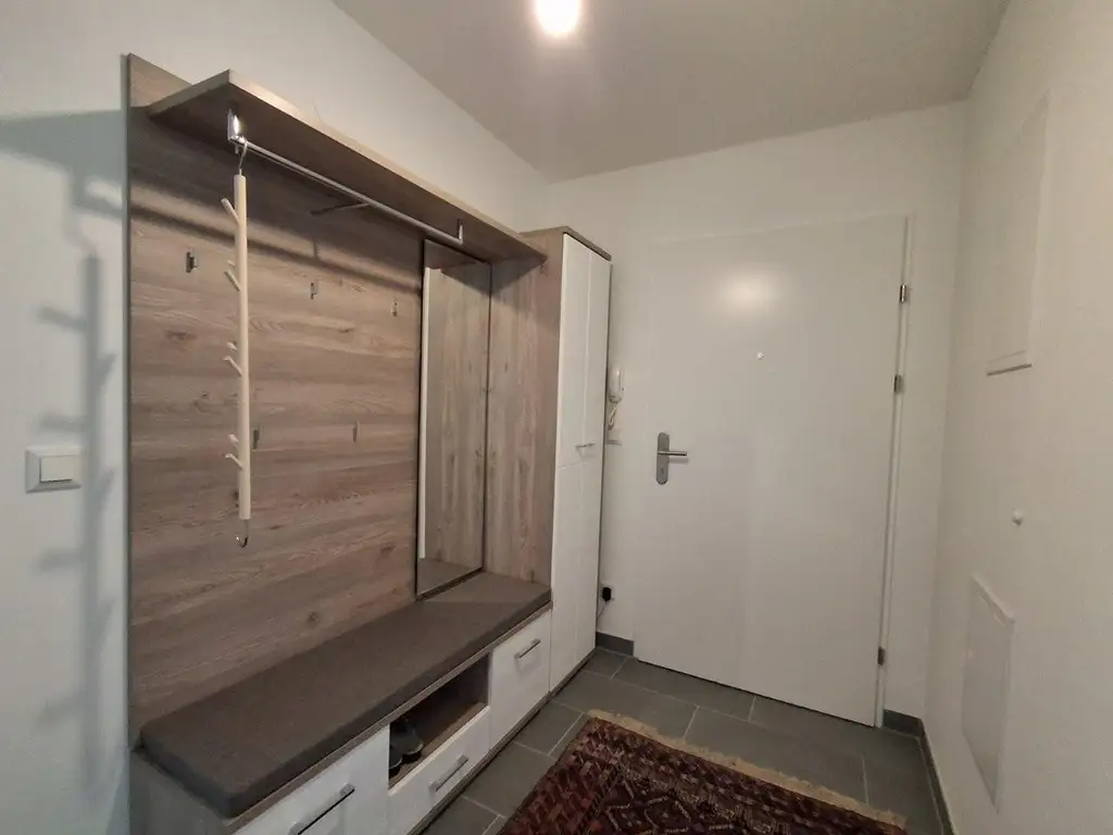 "Neue vollausgestattete - 4-Zimmer-Balkonwohnung Jedlesee"