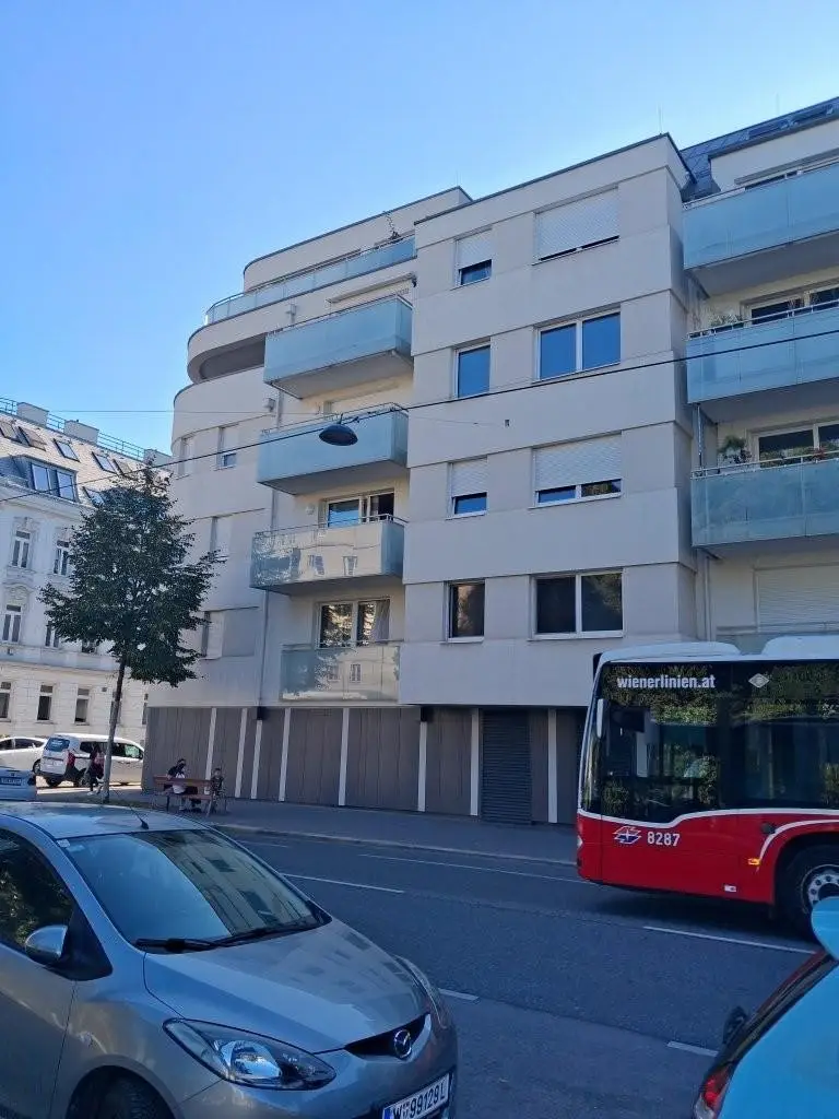 "Neue vollausgestattete - 4-Zimmer-Balkonwohnung Jedlesee"