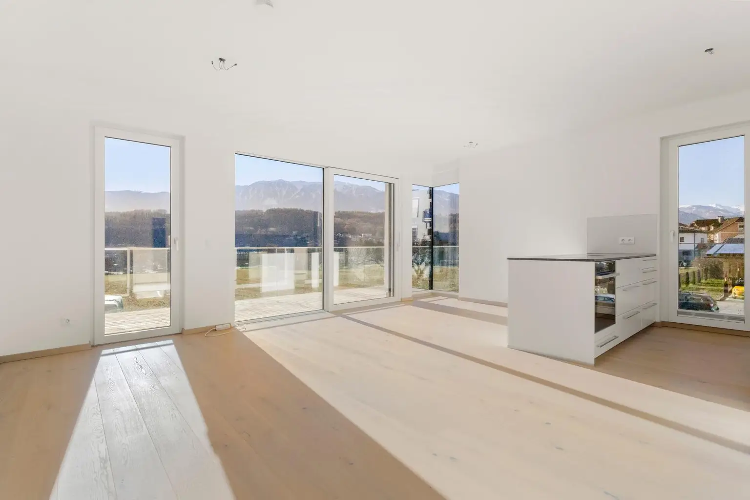 Wohnzimmer mit Kochinsel