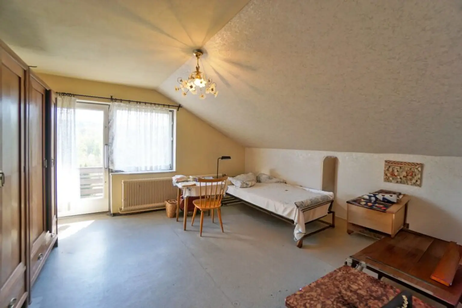 Zimmer 2_Ausgang Balkon