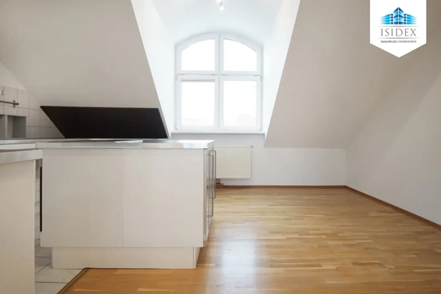 **NEU** Top ausgestattete 3-Zimmer DG-Maisonetten-Wohnung mit großzügiger TERRASSE und SAUNA! Perfekte Lage!!