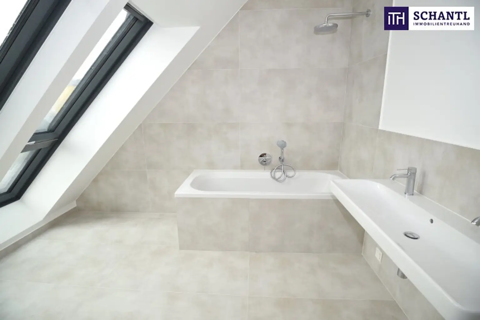 BEZUGSFERTIG! Ihr geniales Penthouse mit 175 m² Wohnfläche und 72 m² Dachterrasse on TOP + privater Liftfahrt!