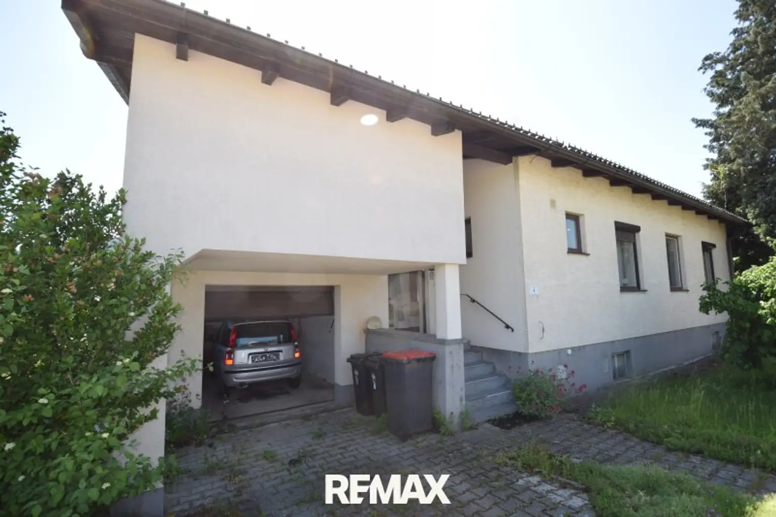 Eingang Altbau
