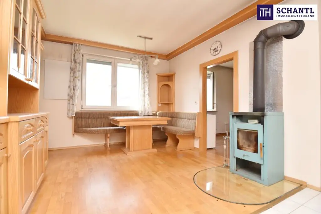 Ein Zuhause mit Raum für Leben, Generationen und Zukunft! Vielseitiges Ein- bis Zweifamilienhaus auf großem Grundstück nahe Lutzmannsburg!