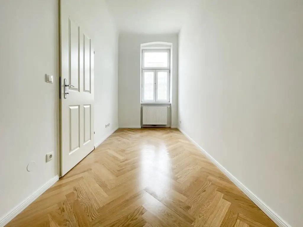 U3 "Hütteldorfer Straße": schön sanierte 2-Zimmerwohnung inkl. neuer Küche