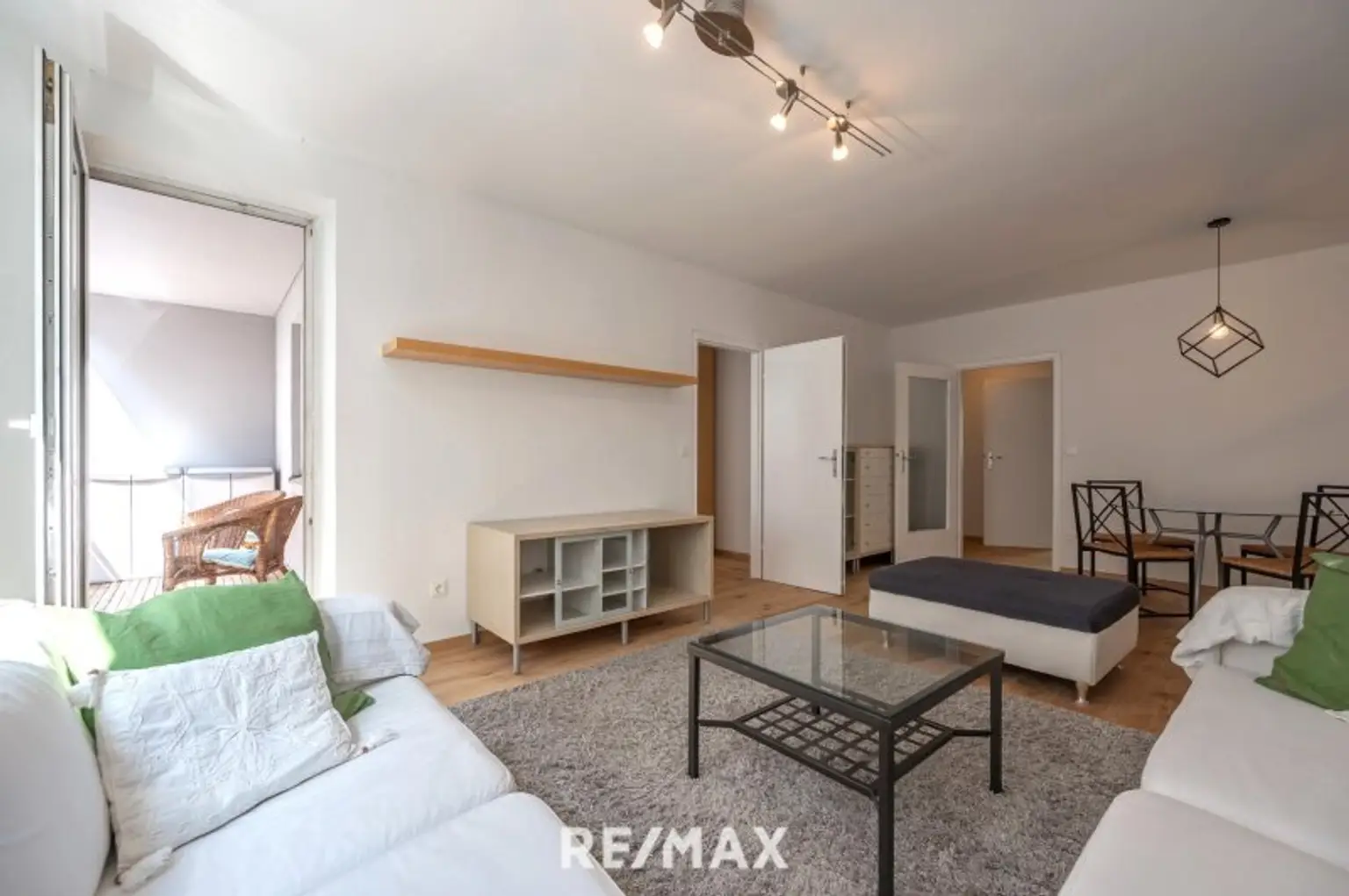 4-Zimmer Familienhit mit 2 Loggien in 1200 Wien!