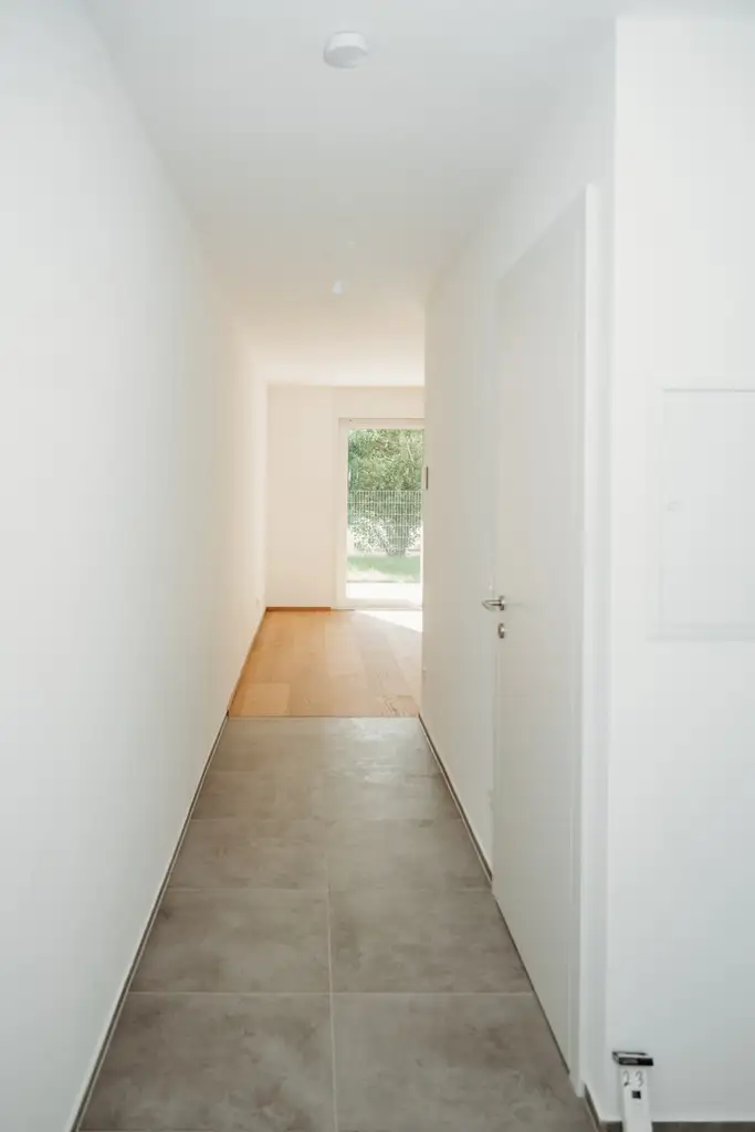 Moderne 2-Zimmer-Erdgeschoßwohnung mit Terrasse und Garten – Wohnen an der Alten Donau