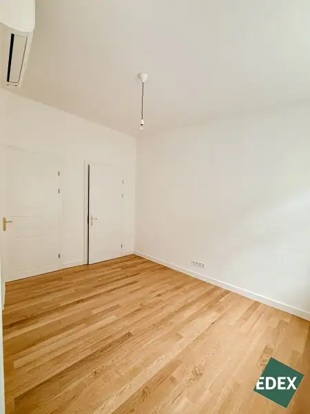 Hofseitiges Büro Nähe Pilgramgasse