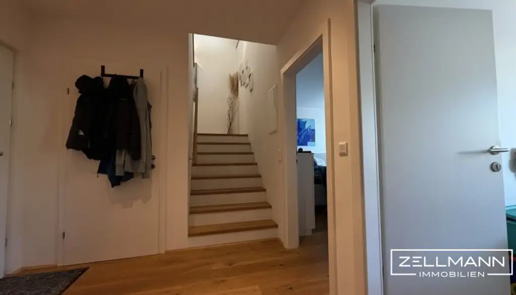 Wohnen über den Dächern von Mauer – Exklusive und neuwertige Dachterrassenwohnung mit Stil und Weitblick | ZELLMANN IMMOBILIEN